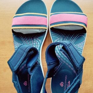 Clarks Cloudsteppers Navy and Pink Sandals